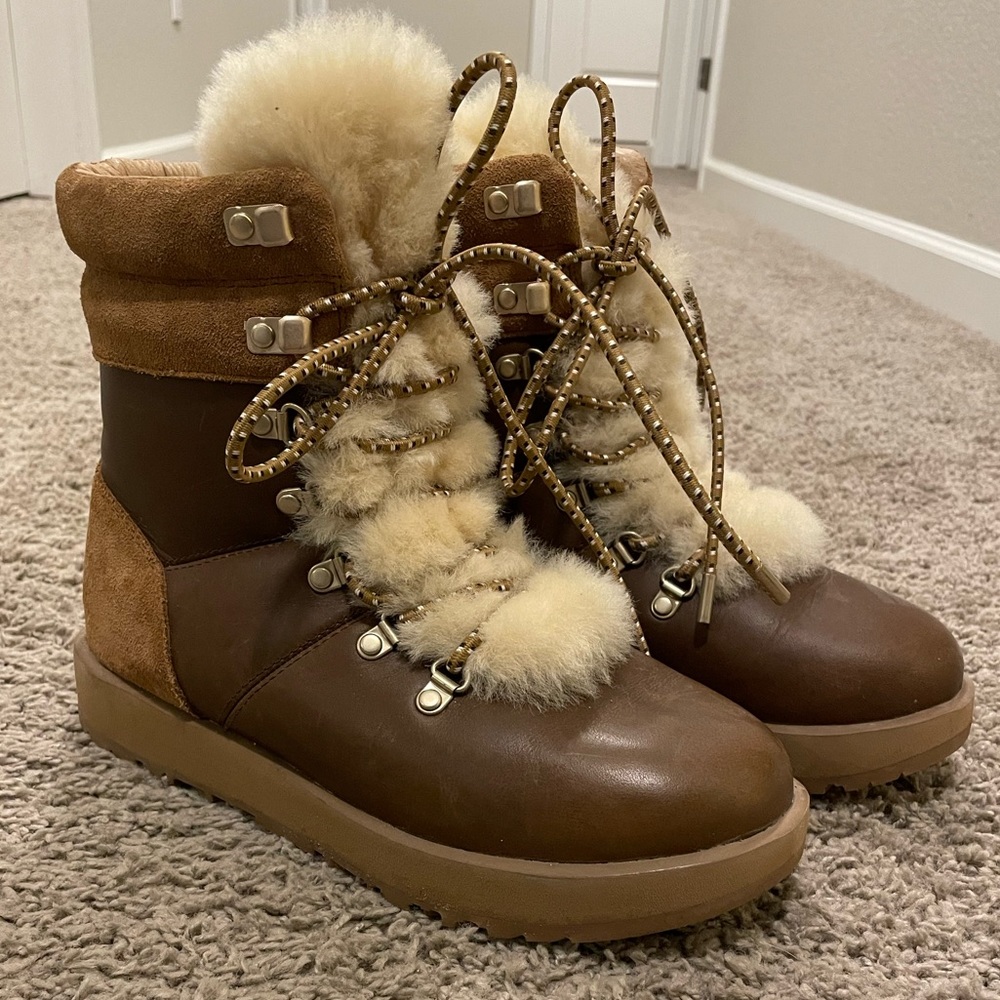 UGG Viki Waterproof Boots - size 7.5